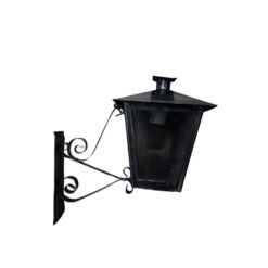 Farol colonial con ménsula