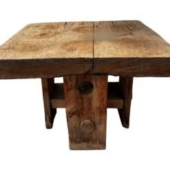 Mesa cuadrada madera